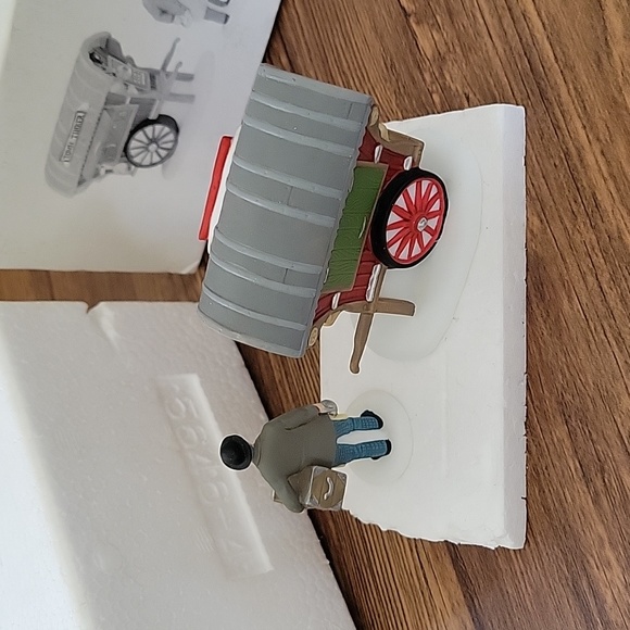 Department 56 Town Tinker~ set of 2 - Picture 5 of 8